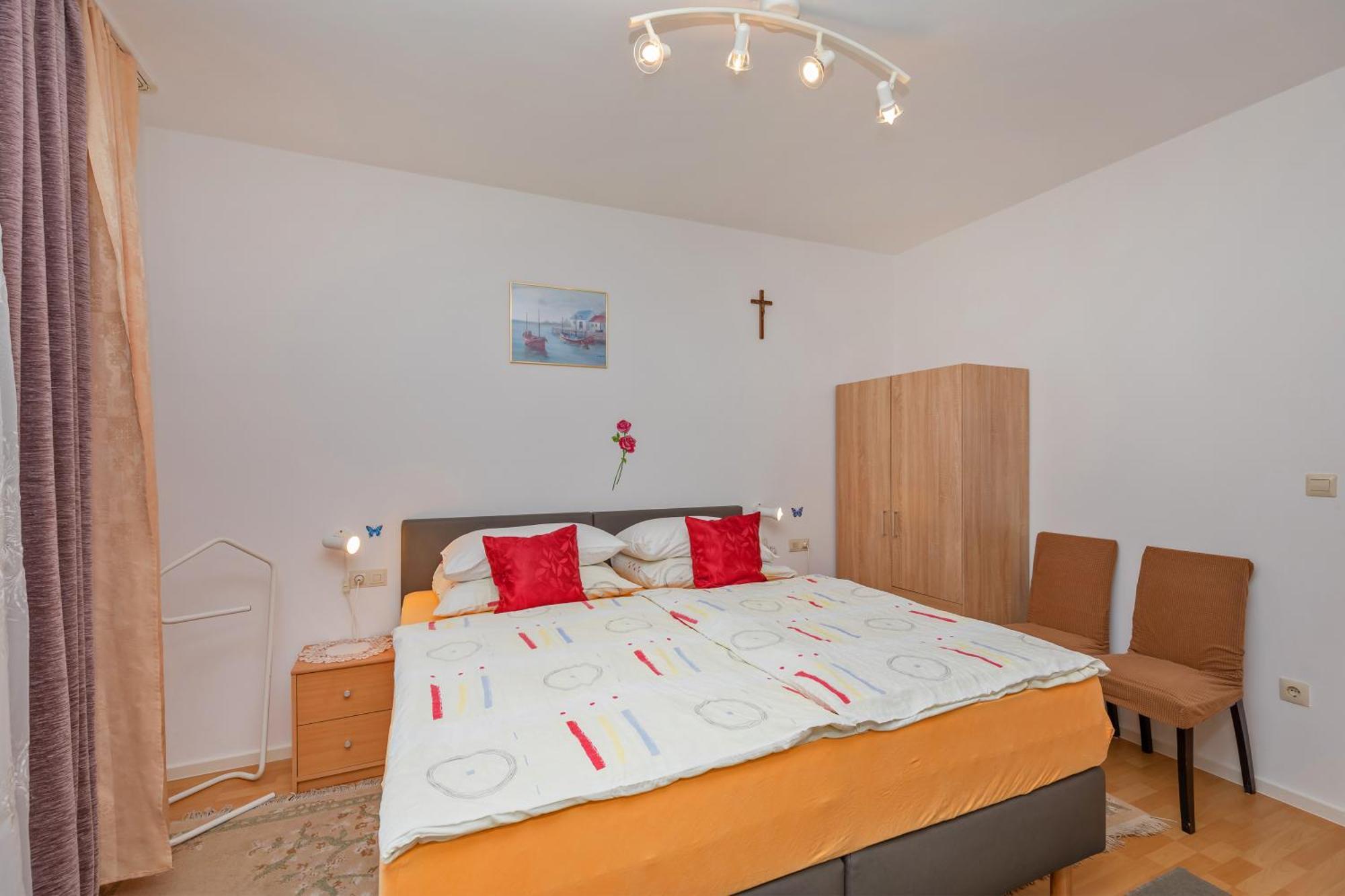 Apartments Galic Mlini Buitenkant foto