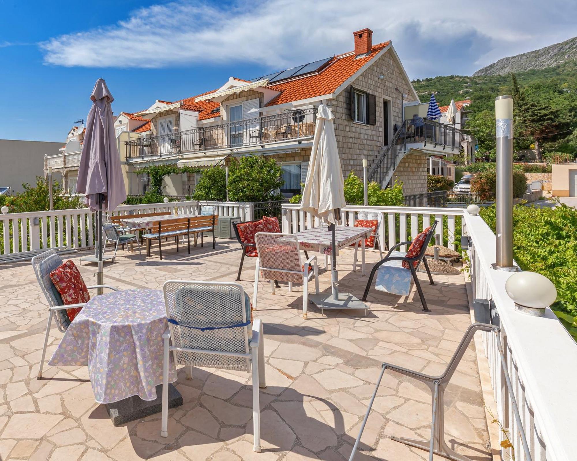 Apartments Galic Mlini Buitenkant foto